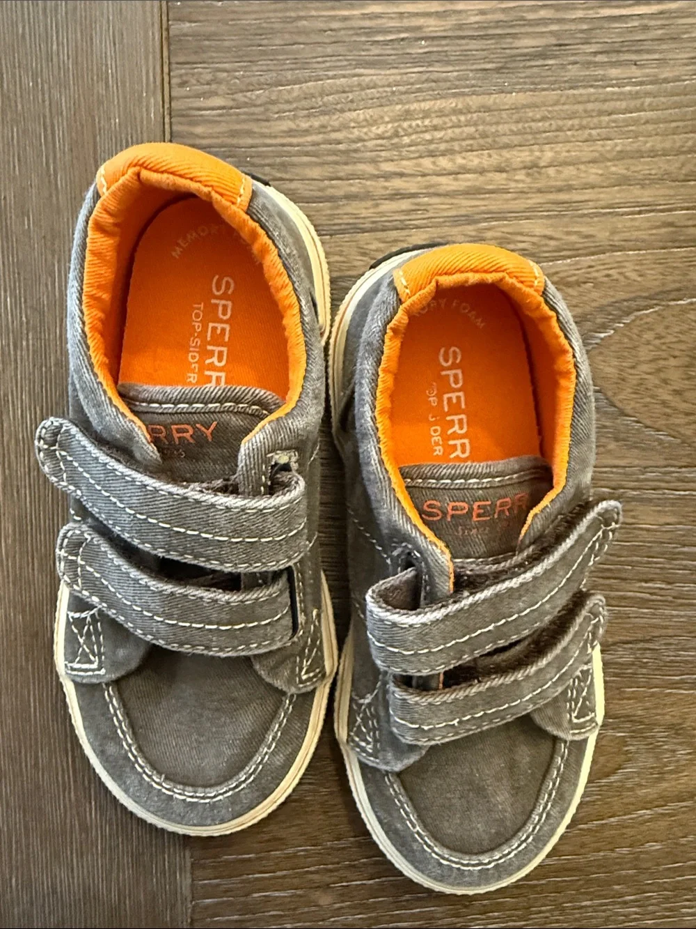 Sperry Kids Gray Sneakers with Orange Lining Velcro Size 9T